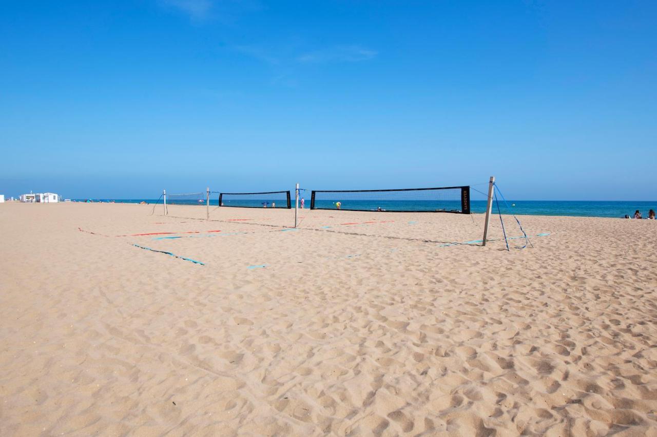 Apartamentos Marplana Castelldefels Buitenkant foto
