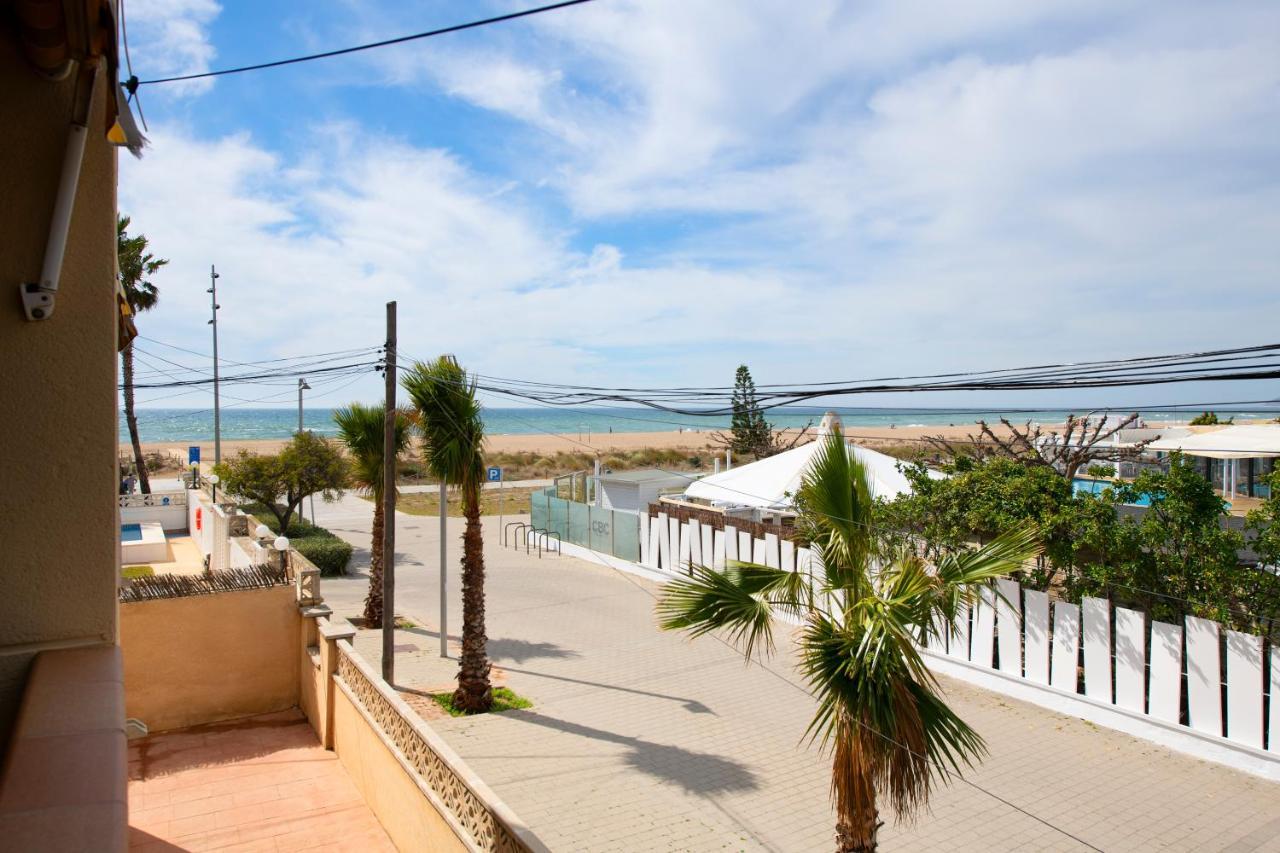 Apartamentos Marplana Castelldefels Buitenkant foto