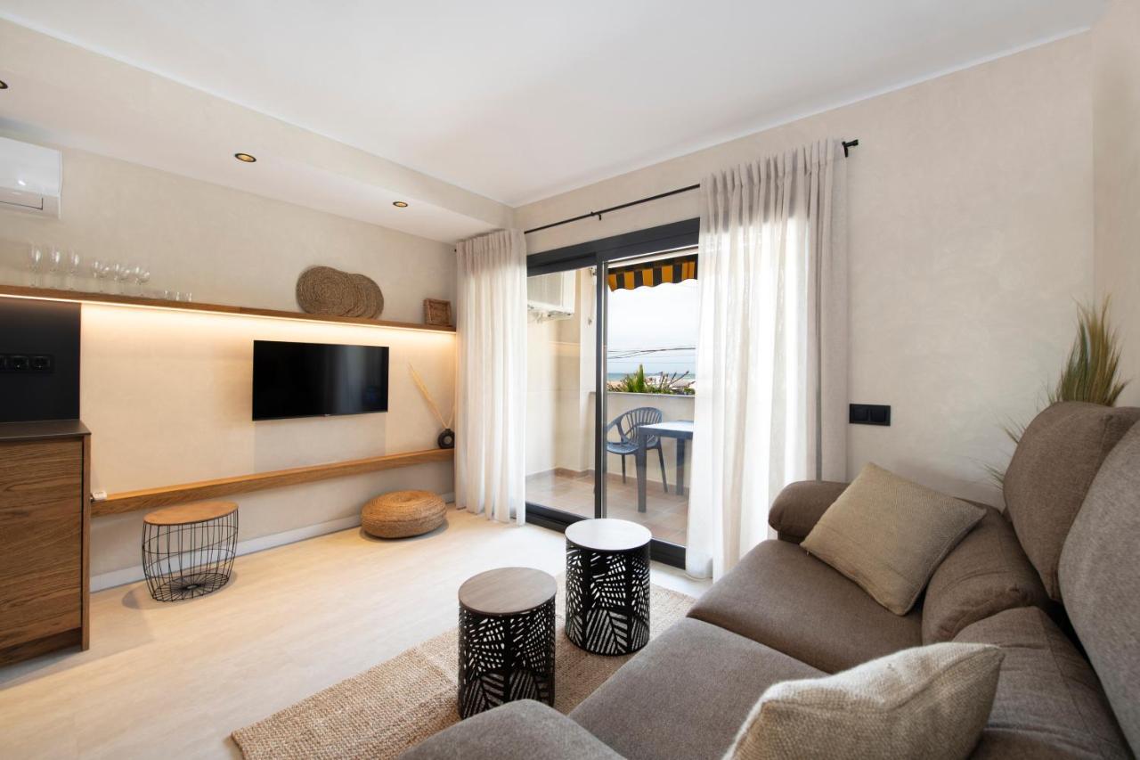Apartamentos Marplana Castelldefels Buitenkant foto