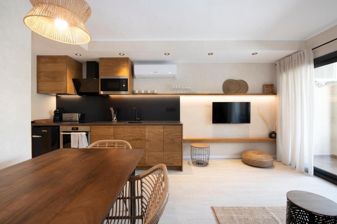 Apartamentos Marplana Castelldefels Buitenkant foto